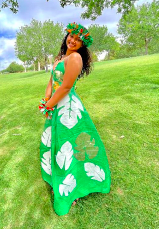 UKDuckman's tweet photo. Goooooood morning. Every now and then we share pictures of the US contestants of #stuckatprom. These talented young people create prom outfits from Duck Tape to win college funding. Look at Lehua in her dress. Isn't it amazing!! #ducktape #homemade https://t.co/JHWh7vBTlS