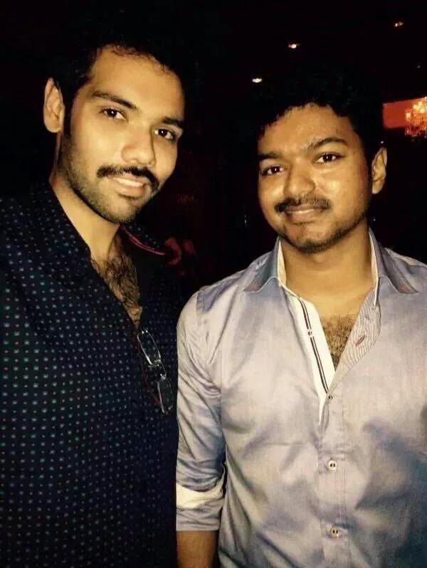 MeenaJo7's tweet photo. Happiest birthday🎂🎉🎁 to @Sibi_Sathyaraj sir ❤💐

Ninga select panra movies yellame rombo different style le irkum💯👌

Unga Acting level is awesome👏👍
All the best for #Ranga movie

I hope you remember me. Ninga sonadhunale dha na plant 🌱 vache Vivek sir kage.

#HBDSibi sir https://t.co/NpXACF2FJj