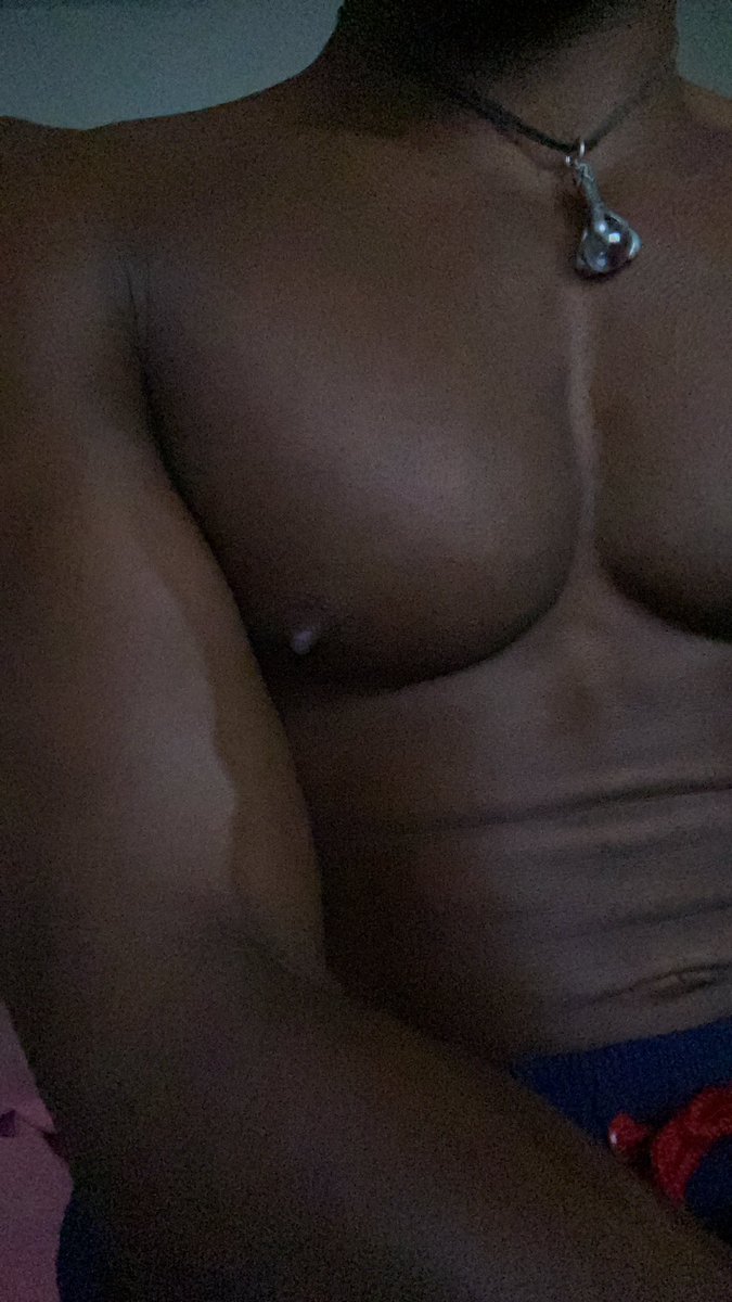 weightedmonster's tweet photo. #chest #pectorials https://t.co/lXTRIL4xip