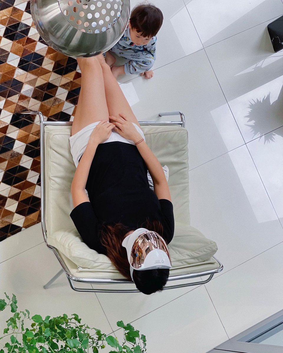 debbiegohdgss's tweet photo. 2021-08-27

#RepostBy @Debbiegoh1108

What can you do in 8minutes ? 

I will unlock my RADIANCE with @curicare.official . 8min daily with 7mm LED penetration , clinically proven to boost skin collagen naturally 🖤

#curicareledmask https://t.co/oIKhhPhnZm