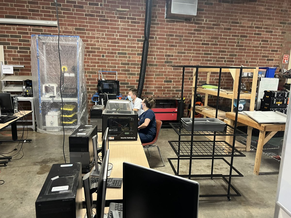 OfficialBOW4290's tweet photo. Great meeting Team 4290. Lots of new students learn programming, working on Chairman award, build team. 10 Great mentors working with the students. Ready for THOR and The 2022 season. https://t.co/DGdPrP5WHX