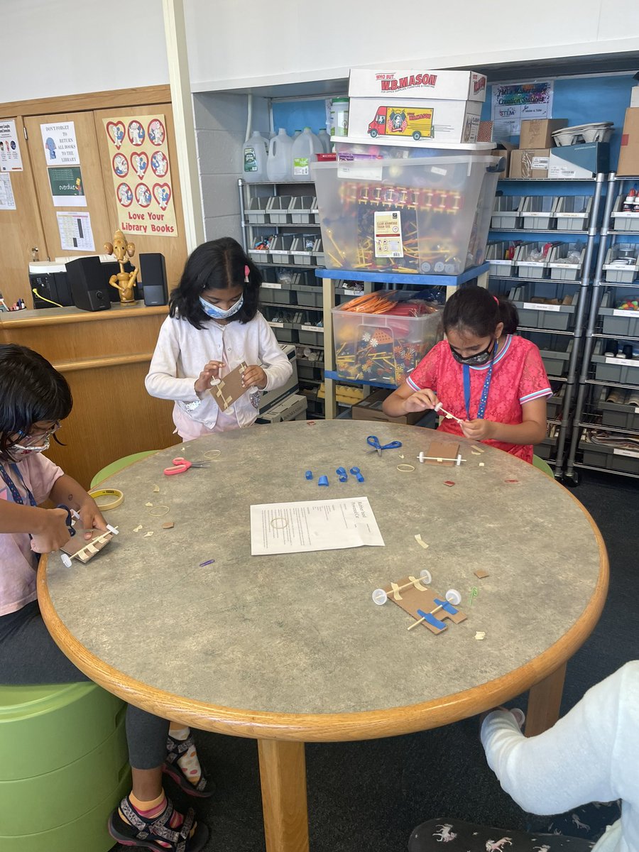 Saw lots of creativity with my students during makerspace. They were all actively engaged in their chosen activities <a href="/JMI_Edison/">JMI</a>