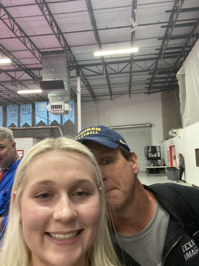 happy birthday to one of my fav coaches!!! hope u had a great day :) <a href="/Wardogpv/">Warren Smith</a>