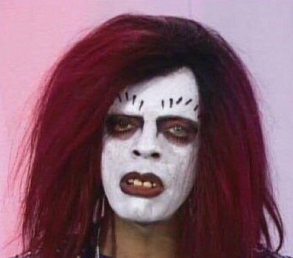 clockss_'s tweet photo. *Todas atacadas tirandose mierda*

Tiresias de la nada: oigan alguien cree en la santa muerte? 

#LaMasDraga4 #LMD4 https://t.co/myKBxfeDSI