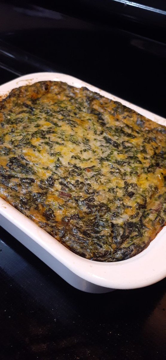 DizzyYeen's tweet image. Tonight's special guest on Yeen Can Cook, the SUPERULTRAEXTREMEAWESOMAZING @GummiPup /@Flitterfel !! With her lovely Creamed Spinach and Brussel sprouts with bacon and pine nuts! #furrycook #cooking #friendswhocook