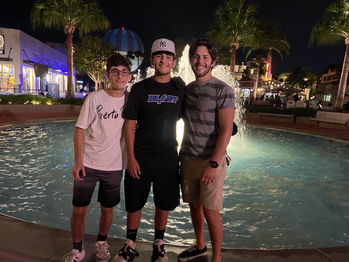 jent2277's tweet photo. My boys 🥰… Well really young men 🤦🏻‍♀️  but they will always be my babies. ❤️❤️❤️ https://t.co/WeuJ0RjveW