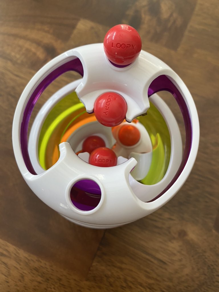 LandonSquire's tweet photo. Wait @BlueOrangeGames and @loopylooperBO, is the #LoopyLooper an awesome marble fidget spinner that’s fun and relaxing or is it a modern piece of art? Video review coming soon! (#spoileralert they are great - perfect #stockingstuffer) #art #fidget #zen #relax #fun #marble https://t.co/1HsPENHxmi