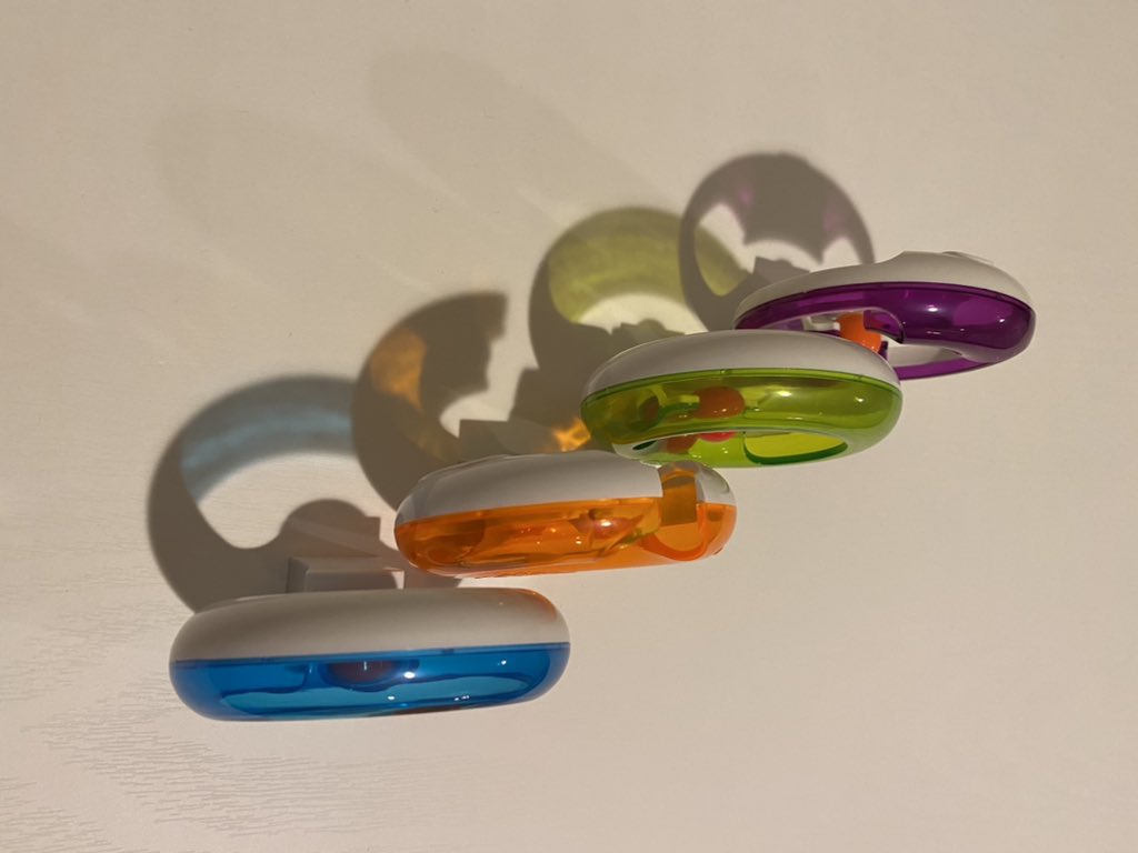 LandonSquire's tweet photo. Wait @BlueOrangeGames and @loopylooperBO, is the #LoopyLooper an awesome marble fidget spinner that’s fun and relaxing or is it a modern piece of art? Video review coming soon! (#spoileralert they are great - perfect #stockingstuffer) #art #fidget #zen #relax #fun #marble https://t.co/1HsPENHxmi