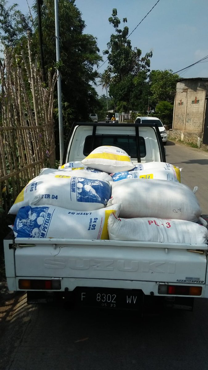 Syawaludin3687's tweet photo. Klo Ter ke 2
Beras sehat dr Cianjur
Gass poll terus, hasil melimpah, pupuk murah dg berjamaah jd berkah
#KoperasiLumbungBumiCianjur
#Beras #FreePukim #FreePestisida
#JamuBumi https://t.co/TYhvRuWyik