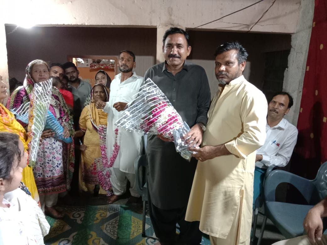 MattoSheraz's tweet photo. President PPP Minority Wing Khi Division along With President PPP M W Korangi Visited Coordination office Ps 94 Distt Korangi @BBhuttoZardari @RomaMatto @aftabmatto24 @MattoSheraz @matto_mushtaq @AamirRatho https://t.co/rbgJHcuuEB
