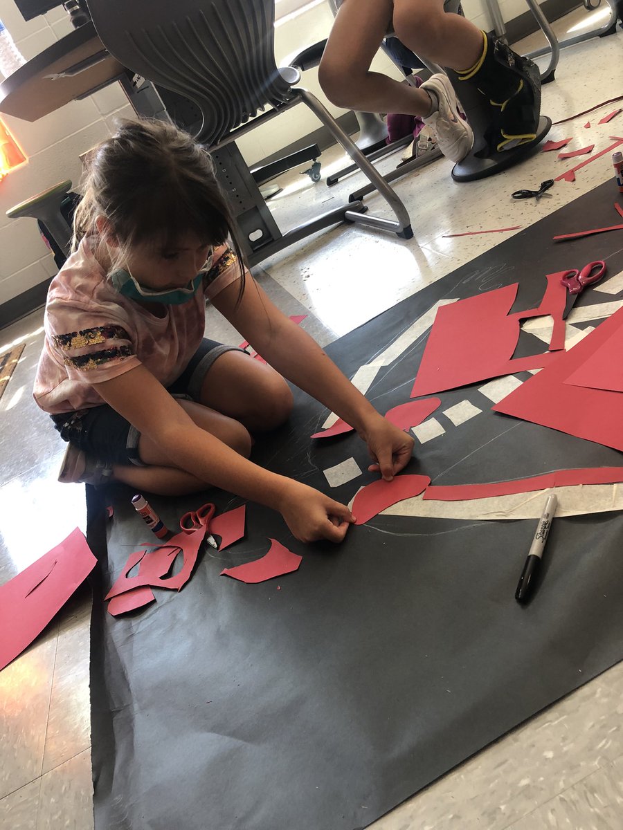 Mrs_H5th's tweet photo. Adding some skeletal and cardiac muscle to our human body today. Skeletal System ☑️ Muscular System ☑️ #humanbodyunit #5thgrade https://t.co/lGZSfN6ReR