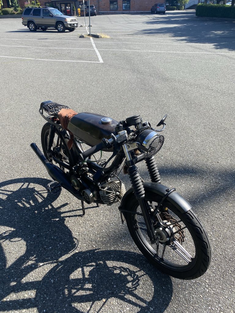 daeshikjr's tweet photo. I need help Seattle: My beloved 1980 Magnum Puch got jacked right out of my building’s garage in Pioneer  Square. If you see it plz dm. This bike is very special to me and just want it back no questions asked. Theres no way they’re able to start it so they’re dragging it around. https://t.co/6W6cvIgCoJ