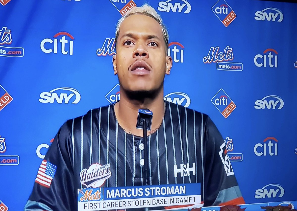 npmyac's tweet photo. @STR0 @HDMHApparel I SPY…..👍🏼⚾️ https://t.co/ZScVB1YyxQ