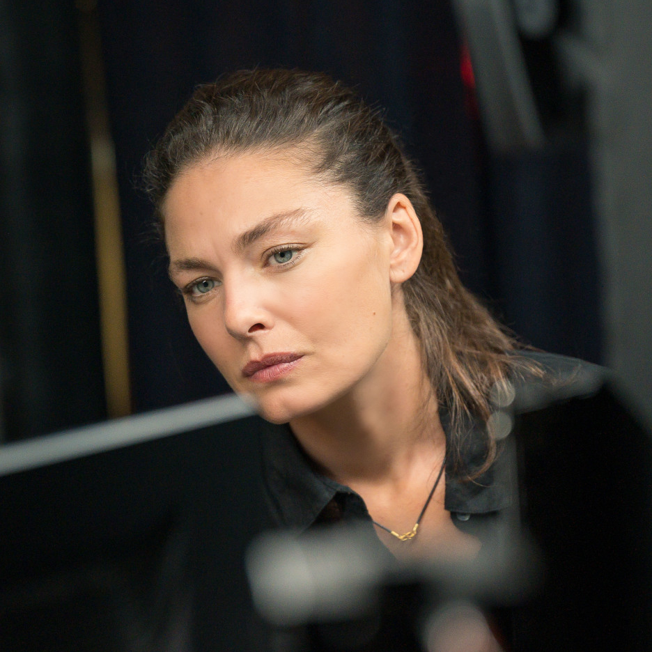 Photos alexa davalos Alexa Davalos