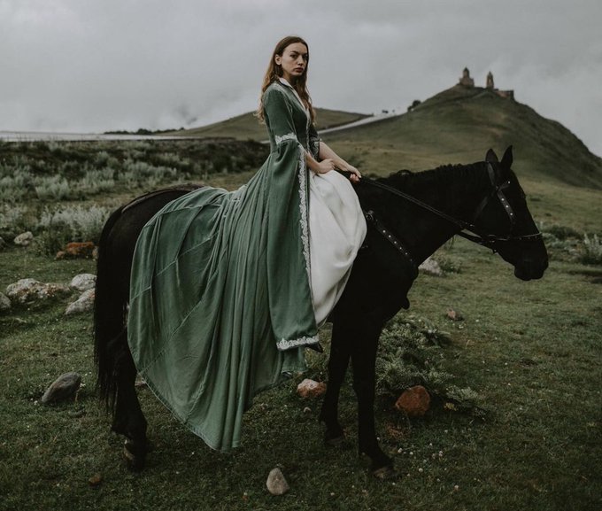 民族衣装のtwitterイラスト検索結果 古い順