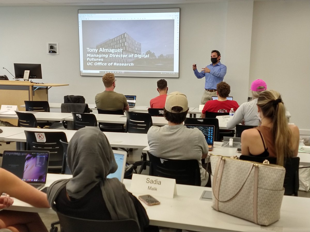 matthech's tweet photo. The future is digital futures. Always excited to have the awesome Tony Almaguer @1819Innovation in my ENTR class to share insights on @cincy_id @uofcincyeship @uofcincy @lindnercollege #NextLivesHere #Entrepreneurssolveproblems https://t.co/yTvxT42cQO