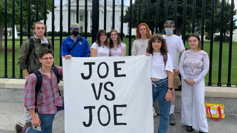📸 FROM TODAY [thread]

📢 BIDEN NEEDS TO FORCE MANCHIN'S VOTE.