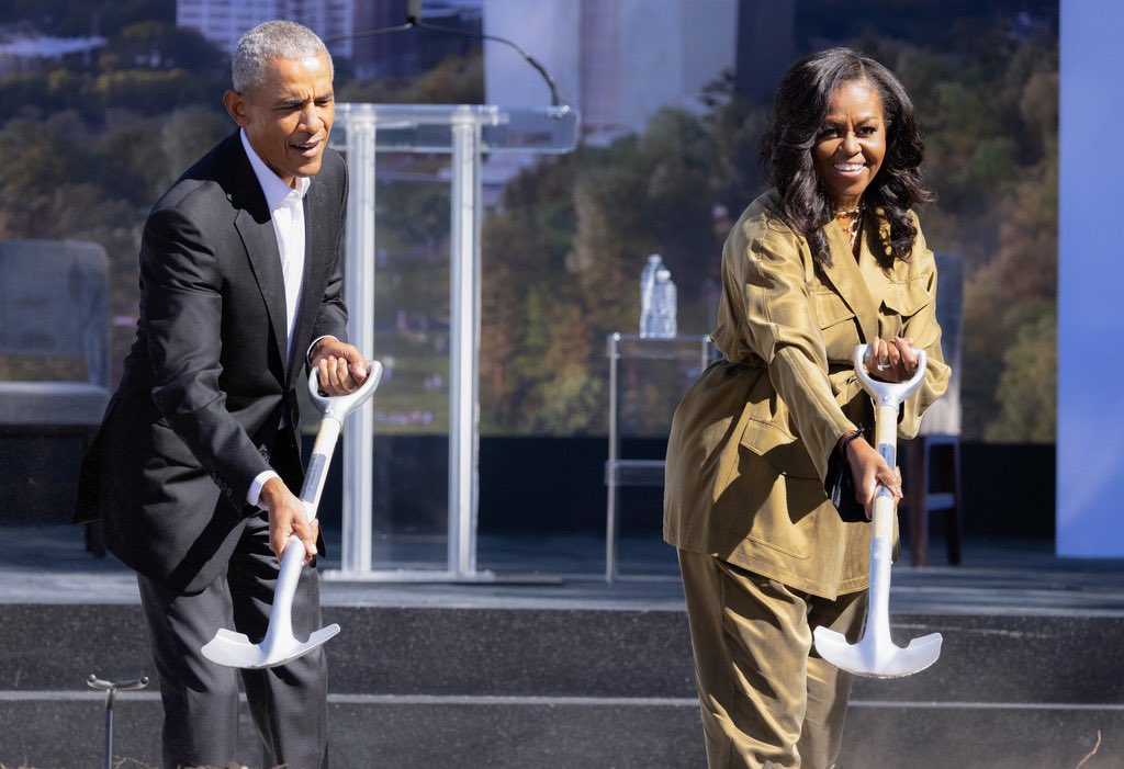 MichelleObama's tweet photo. One of the greatest honors of my life is being a proud Chicagoan—a daughter of the South Side. When it came time to decide where Barack and I would build the Obama Presidential Center, we knew it had to be in the place we call home. We can’t wait to see this project come to life. https://t.co/JOC6Vcfeji