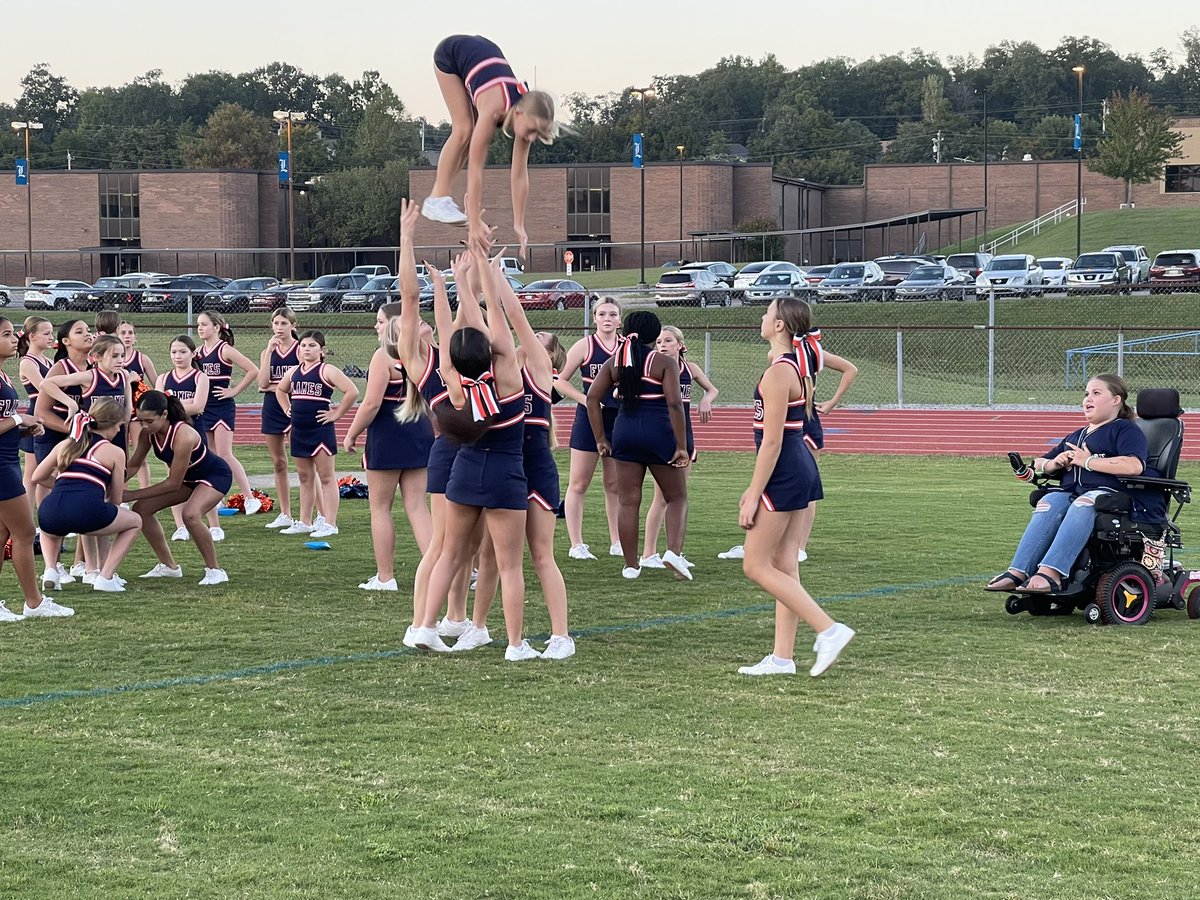 𝔸𝕞𝕪 ℂ𝕠𝕟𝕟𝕚𝕗𝕖𝕪-𝕄𝕒𝕣𝕝𝕚𝕟 tweet media