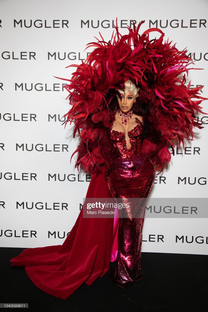 Cardi B at the Thierry Mugler couturissime exhibit opening, in Paris. ✨