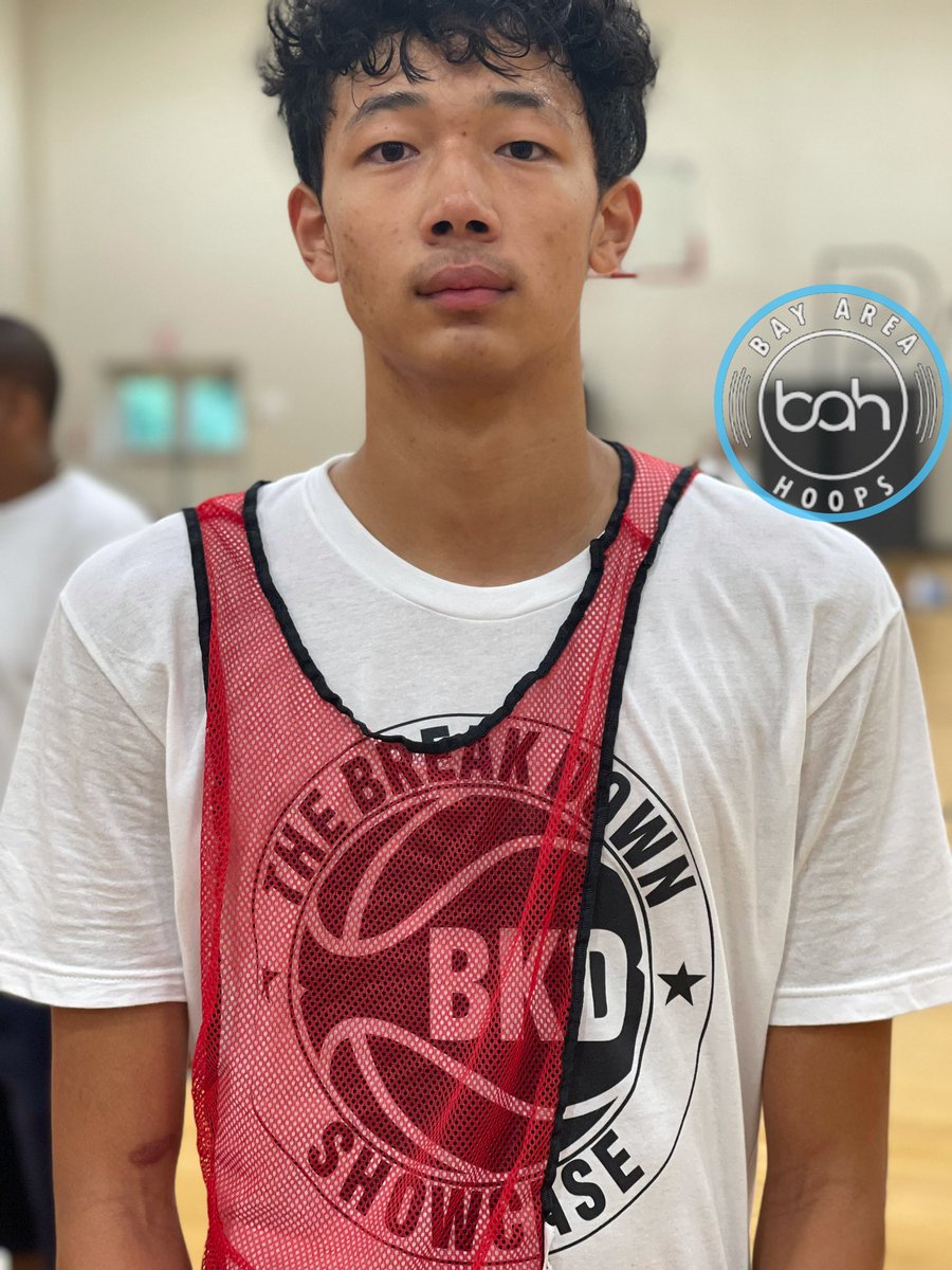 BayAreaHoopsfl's tweet photo. @BKDshowcase notes: 2022 6’3” G Joel So, Seffner Christian Academy (FL) is new to the Tampa area &amp; he brought his game. His perimeter defense made it easy to get steals, moved well without the ball &amp; fluently hit shots. #bkdshowcase https://t.co/zmM21k4ztE