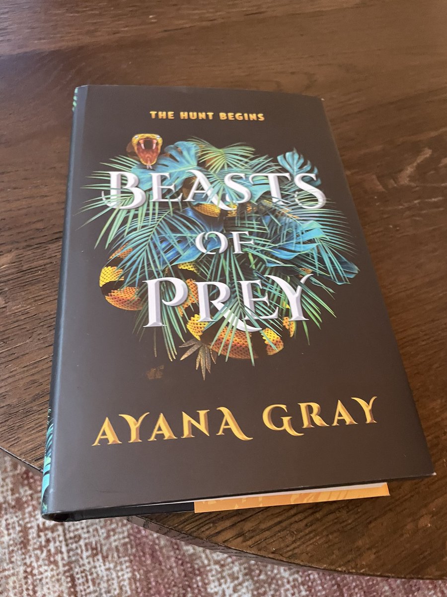 MaishaWrites's tweet image. Package just arrived and I guess I’m gonna be tired tomorrow 🤷🏽‍♀️ #BeastsofPrey 🐍