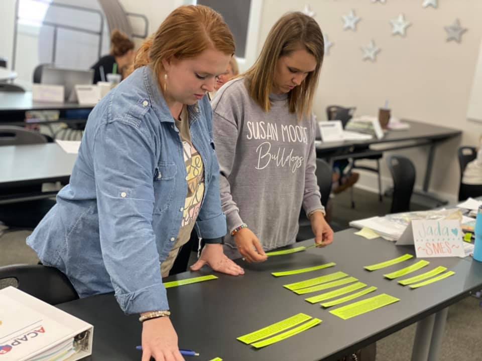 AMSTIHughes's tweet photo. Today an outstanding group of K teachers from across @BLOUNTBOE dug in for @AlabamaAchieves Math Course of Study updates. Thank you to these superstar teachers and their curriculum coordinator @Bridgettemurphr! ♥️ #AlwaysLearning #AMSTI4all #StudentCentered #StandardsDriven 🦖🤩 https://t.co/kLqD6VjErM