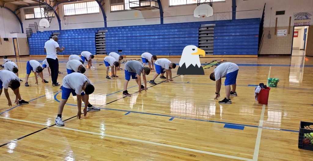 emahdez100's tweet image. Empowering learners @EctorPrep #EveryLearner #Everyday #EveryClass 💪🤩📖 Sentence frames &amp;amp; bold key words in math w/Ms.Flores 🔢 #BuildingLeaders in P.E. w/Coach Hughes #TFS #ExcellenteTeaching #FlyHighEagles 🦅💙