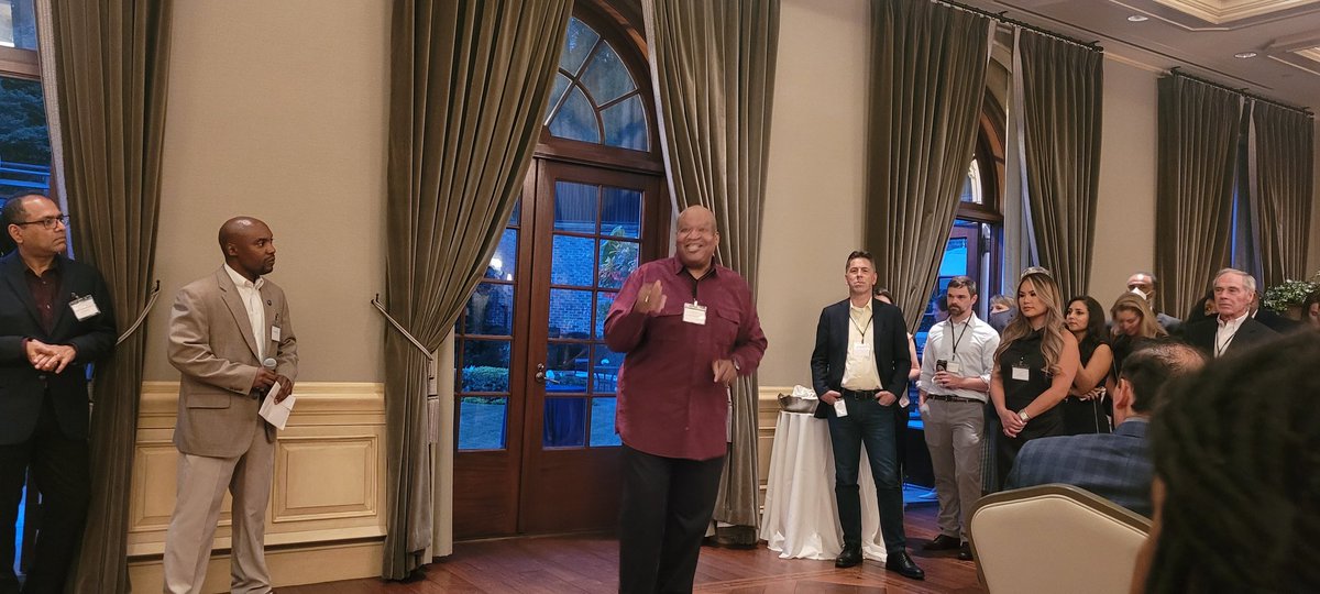 inspireduATL's tweet photo. Thank you to @DuBoisIntegrity ED Craig Cason for sharing the power of our partnership.
"The connecter is to allow our kids to have the twinkle in their eyes and to say...
I get it
I understand it
I have access to it ...
That is how we can all be successful"
#digitialinclusion https://t.co/fU1CuDgkyQ