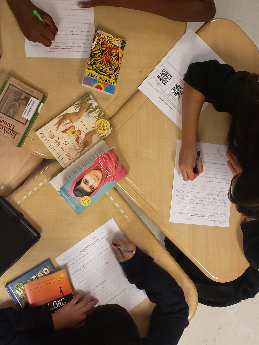 luv2read_'s tweet photo. Introduced #BookClubs today! The kids were excited to pick their books! Can't wait to start reading with them! Also, loved our discussions on #OvercomingBarriers ! 
.
@Austin_Broncos @IrvingISD
#ELARmazing #BroncoLIT #AMSPride https://t.co/oLb5acPFh1