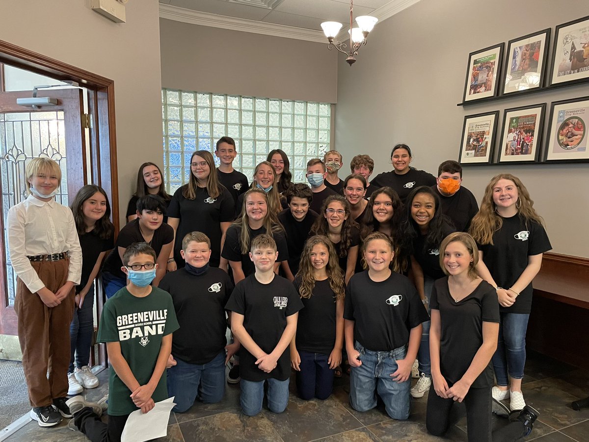 racheladamstn's tweet photo. So proud of our @gms_tn Choir performance and our @TheLeaderinMe Student Lighthouse Team presentation for the @GreenevilleCity School Board meeting!  #cultivatingleaders #proudprincipal #gdevilpride #empoweringstudents https://t.co/3k4MNTHhSv