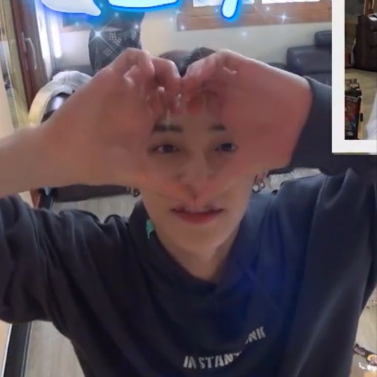 beomgamer's tweet photo. agradezco tanto tener a yeonjun en mi vida, siempre tiene palabras tan unique para reconfortar a moa. es la personita más fantastic del universe https://t.co/mm90abhLNc