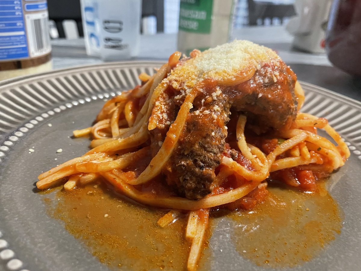 I love keto food. Hearts of Palm noodles, low carb sauce, meatballs. Yummy. #keto #ketorecipes #ketogenic #goodfood #HealthyFoodForAll #HealthyEating #healthyliving