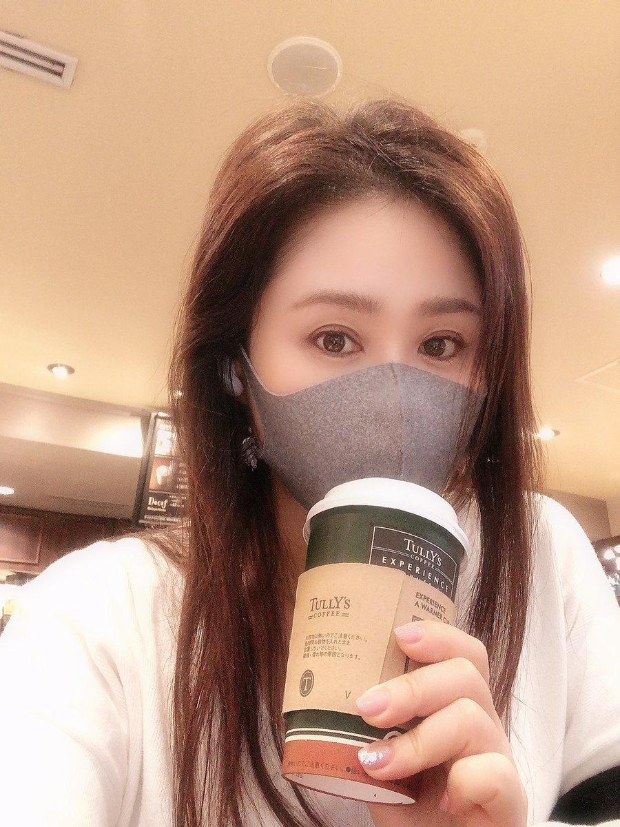 lily552511's tweet image. さあ、今朝はロマンスカーで台本熟読しながら
お稽古にgo!
で
#GoJET13 
#gojetgo