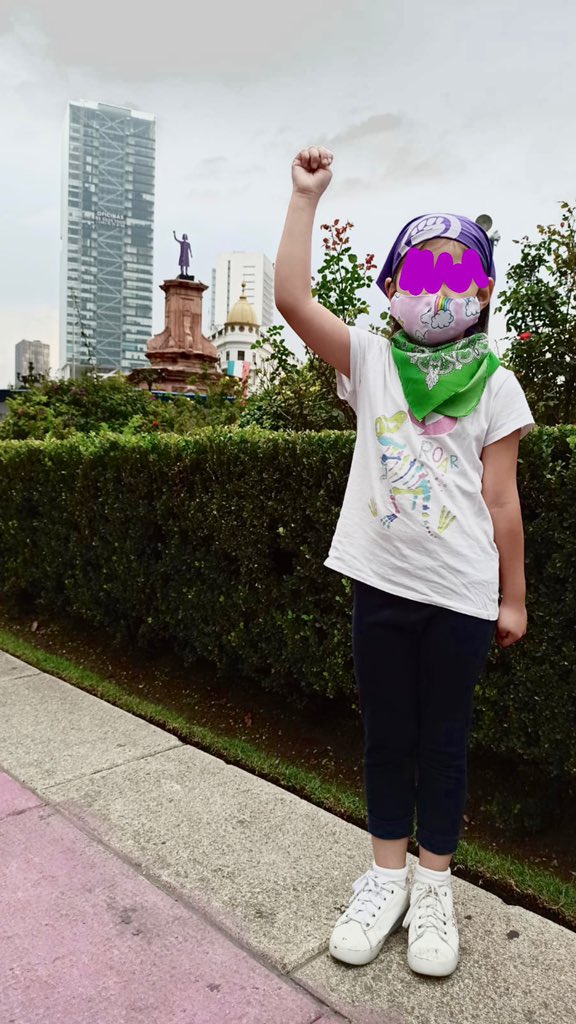 GirlupCDMX's tweet photo. ¡Vivan las infancias que luchan y la crianza feminista!💚💚💚 https://t.co/WjyPyJfzPW