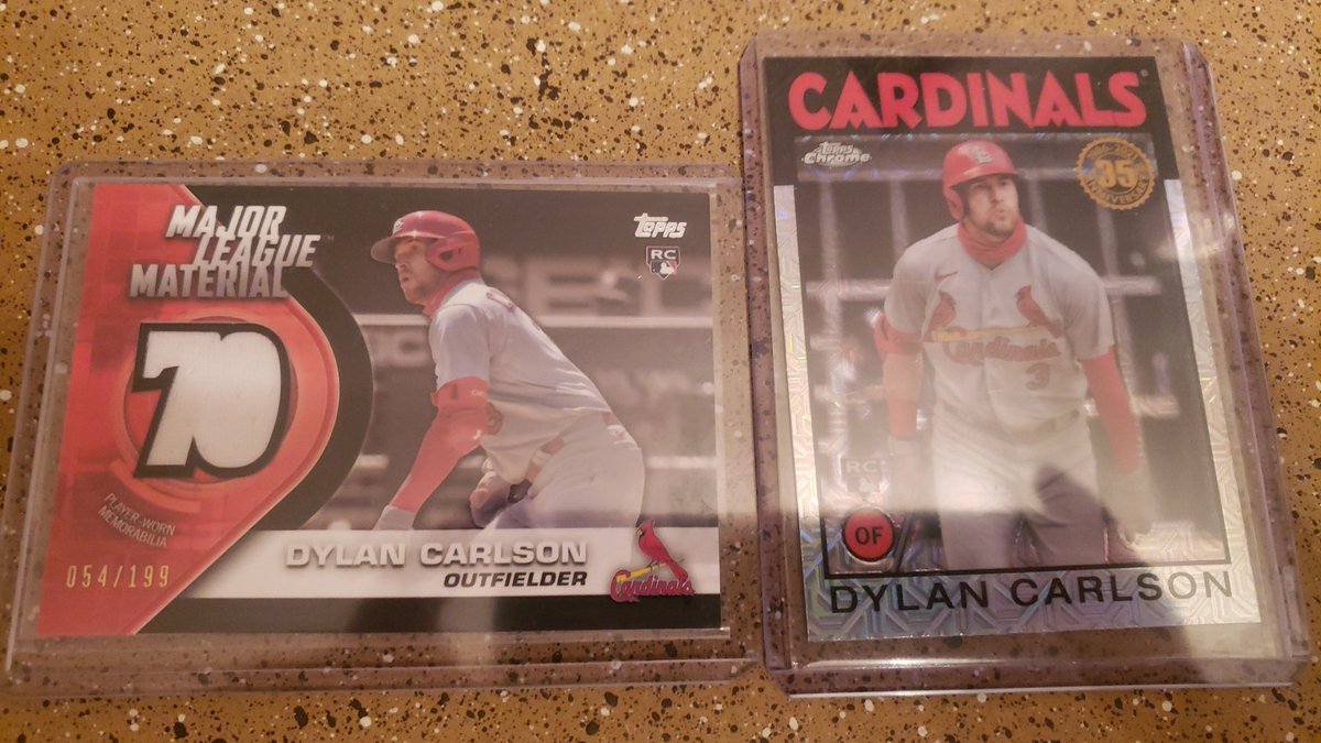 brandon_ewing's tweet photo. @CardPurchaser mail day couple slappers #playerworn #mojo https://t.co/1IxZ6P5H5T