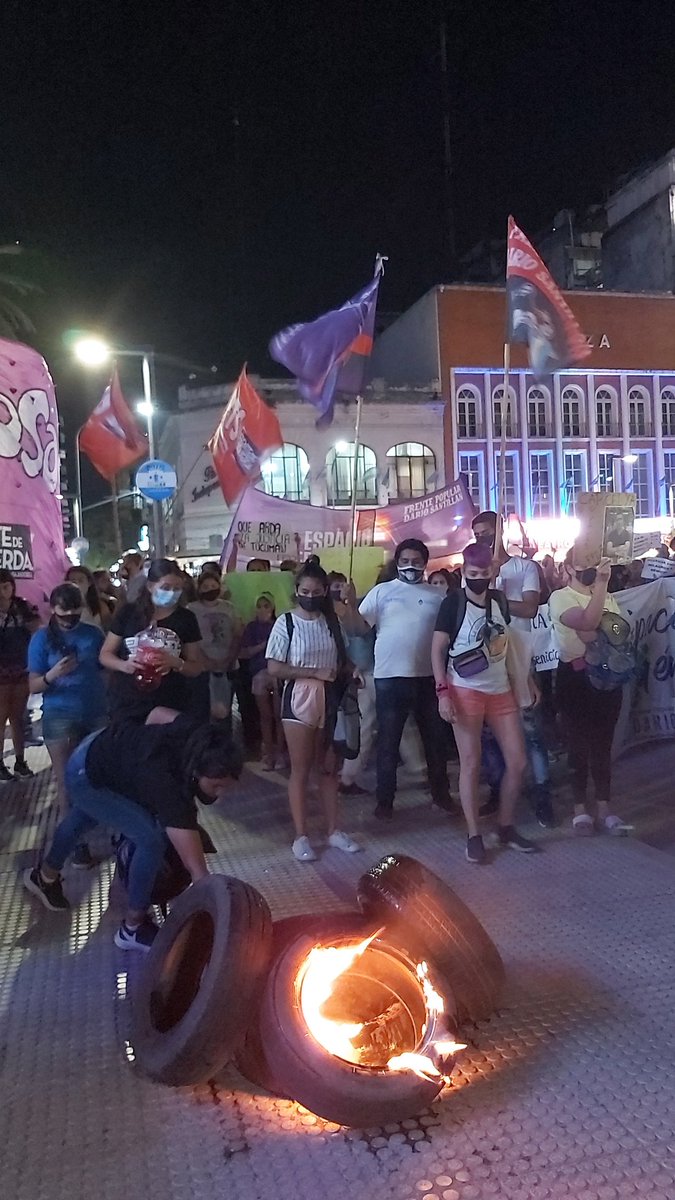 Marcha para reclamar que recapturen a Roberto Rejas, condenado por la desaparición de Milagros Avellaneda y su hijo Benicio #Tucumán