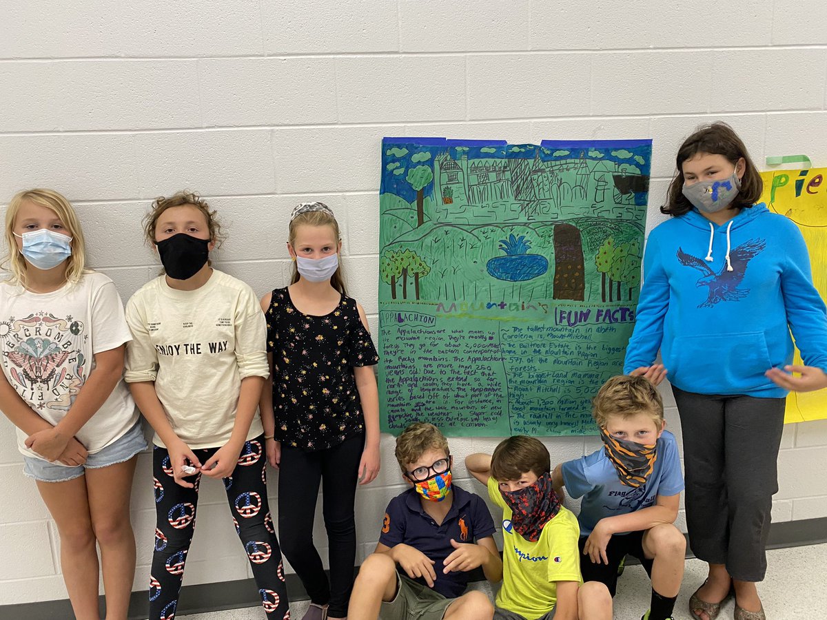 Lindsay Davis tweet media