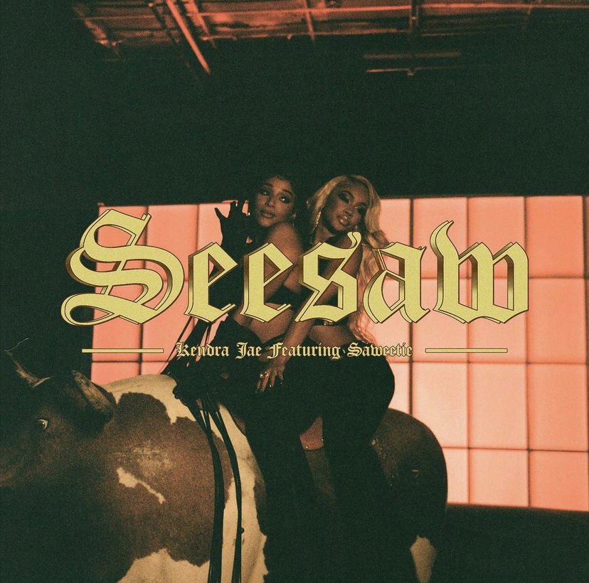 📻 | 'Big Energy' de Latto e 'Seesaw' de Kendra Jae com Saweetie foram uma das músicas mais adicionadas na US Rhythmic Radio essa semana. 

• Big Energy, Latto (12) — 3ª
• Seesaw, KendraJae ft. Saweetie (6) — 5ª