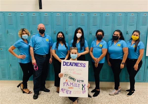 Memorial High School staff ready for meet the teacher! <a href="/mcallenisd/">McAllen ISD</a> <a href="/sped_misd/">Special Education Department</a> <a href="/McAllenMemorial/">Memorial High School</a> #meettheteacher2021 #deafed