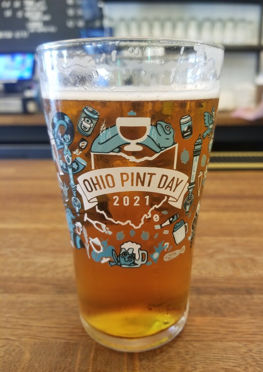 Hit up @TaftsBrewingCo real quick after work to snag a #OhioPintDay 2021 glass before they were all gone!
#beer #cincinnati #cincinnatibeer #drinklocal #taftsbrewporium #Ohio #afterworkbeers