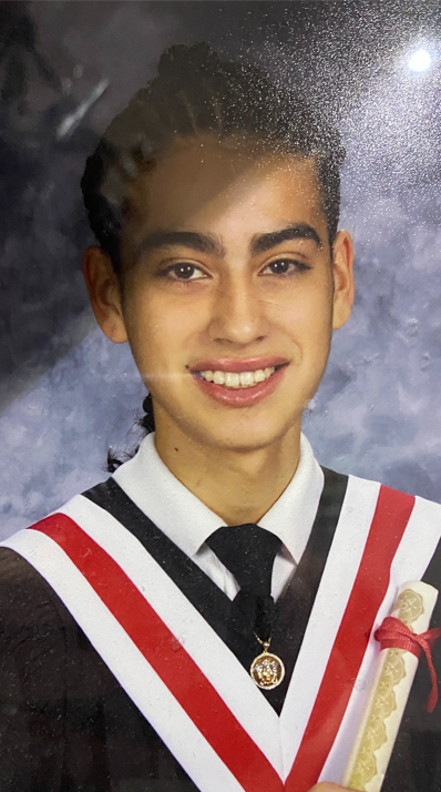 TPSOperations's tweet photo. MISSING:
Raul Ayarde, 19
- last seen on Sunday, Sept 26, in the Rogers Rd and Silverthorn Av area @TPS12Div
- described as 5'10, thin build, black shoulder length curly hair, brown eyes
#GO1858960
^lb https://t.co/yrdTooiJu7