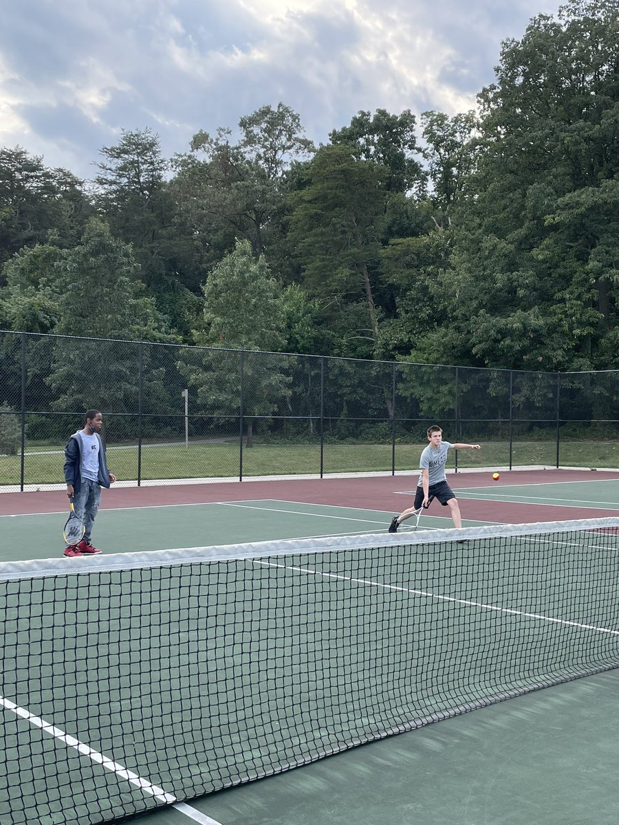 MEunifiedtennis's tweet photo. Great day for some unified tennis!! @MHSSPED @MeadeHSAACPS @MeadeAthletics https://t.co/OXEQn3eqr8