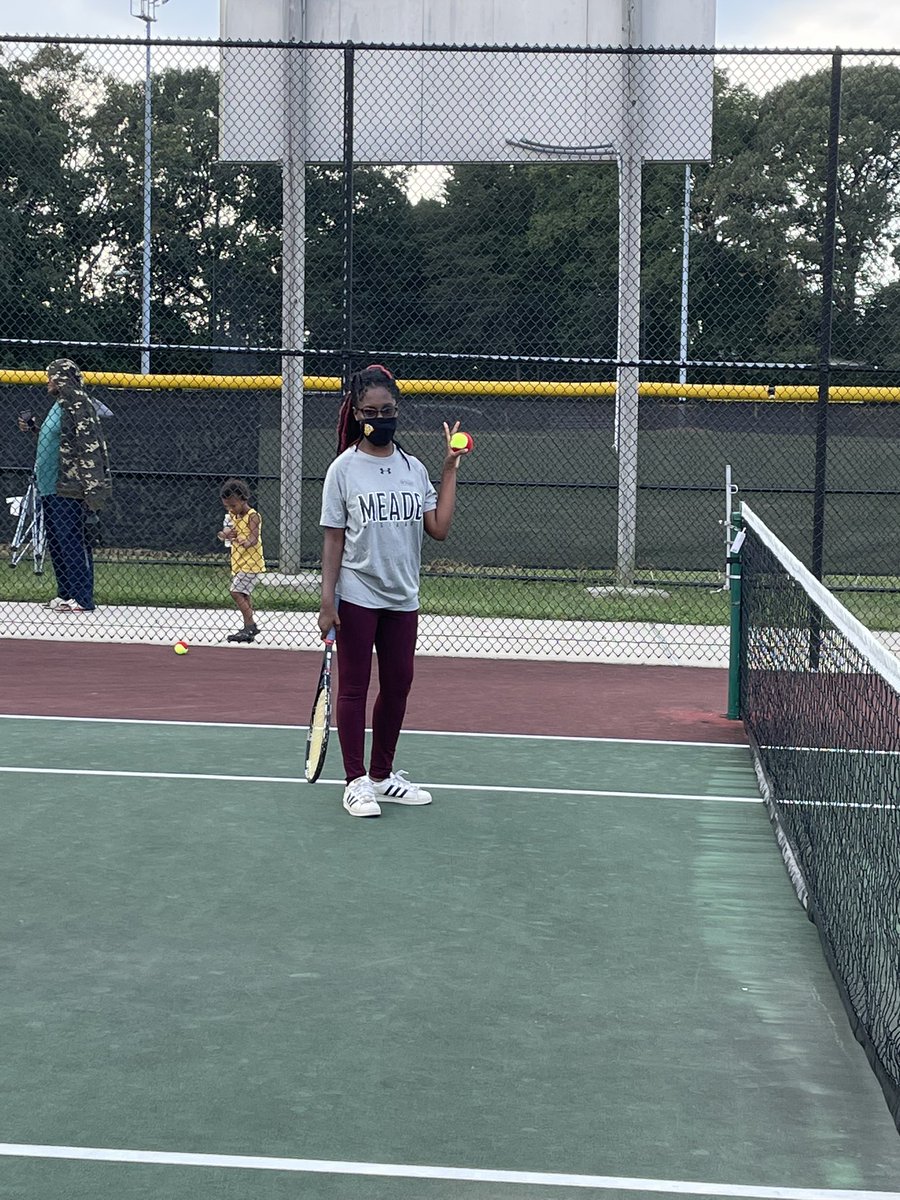 MEunifiedtennis's tweet photo. Great day for some unified tennis!! @MHSSPED @MeadeHSAACPS @MeadeAthletics https://t.co/OXEQn3eqr8