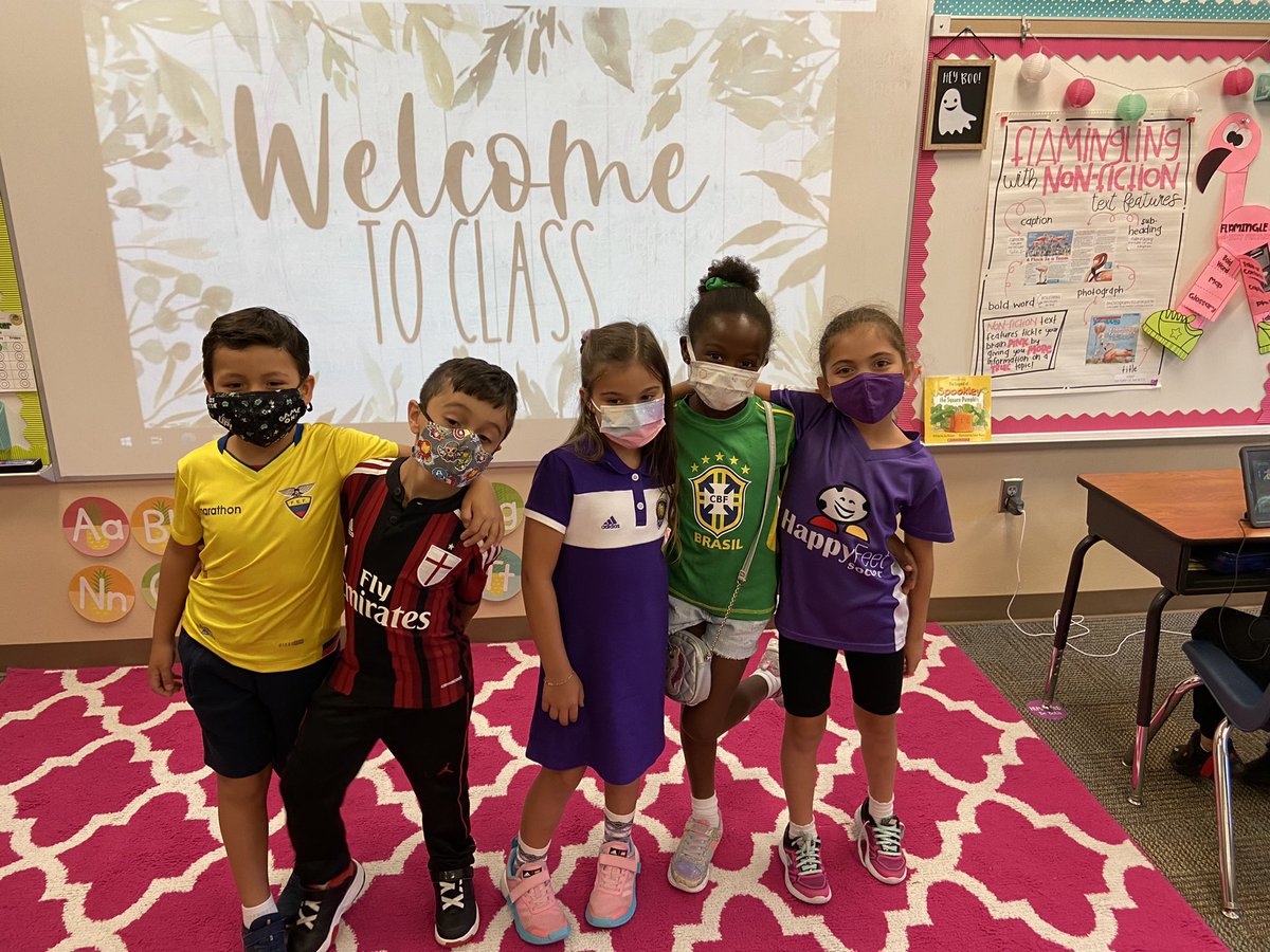 LuzSeda3's tweet photo. Spirit week #2 
#OCPS2021HHM
@ECE_ELEM 
@OCPS_MSD https://t.co/aTmrS6Aw5v
