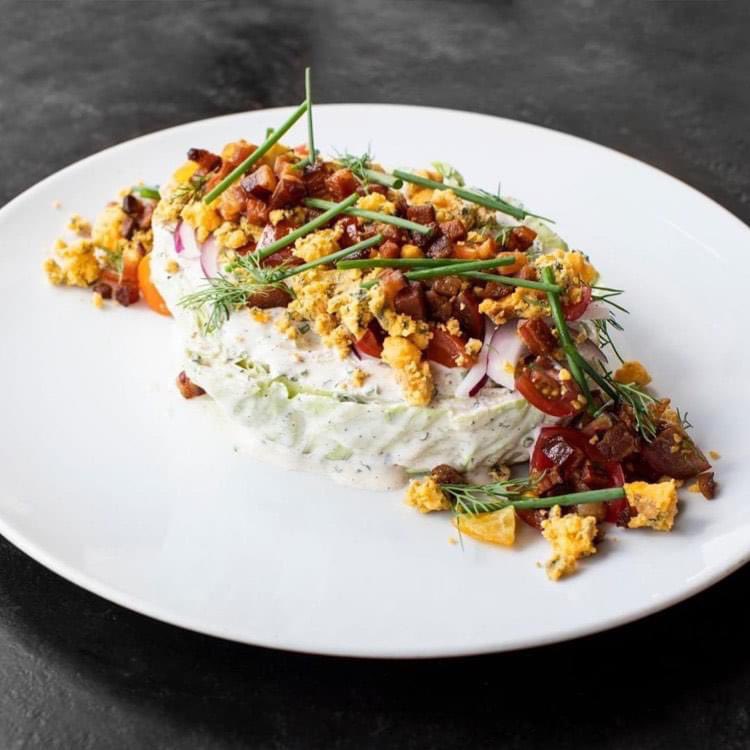 Today we want to shine a spotlight on the superb <a href="/GeorgiaJamesHOU/">Georgia James</a>, owned by chef Chris Shepherd. The award-winning steakhouse serves some of the best, rib-sticking food in HOU such as this gorgeous Slab Salad with a crumbling of Shropshire Blue cheese. Highly recommended!
#cheese