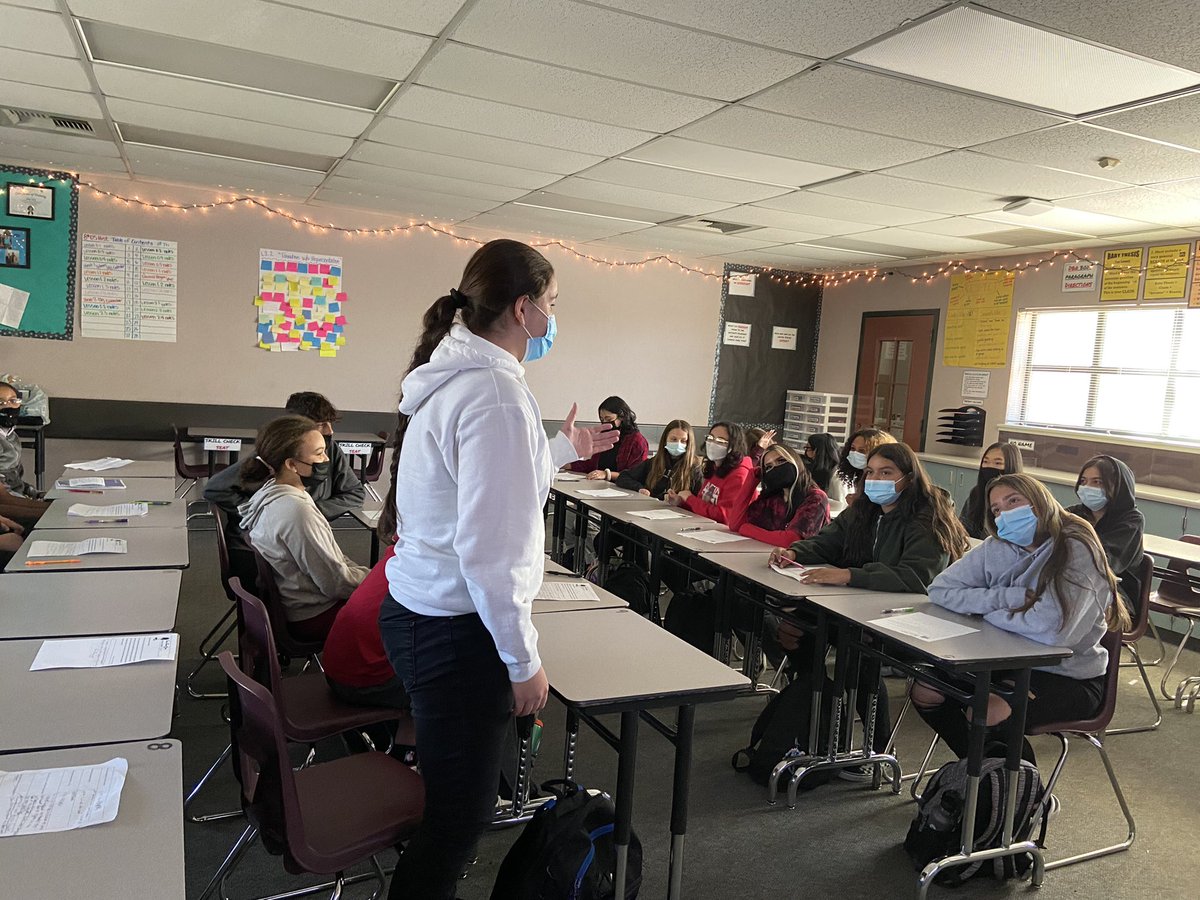 CrazyMSTeacher's tweet photo. With MCP, I can take a break from self guided lessons and allow my sts. to come together to debate the Tea Act. Love how I can customize every unit using this model! It’s best attribute!!! @modernclassproj @_ACMSCougars @drycreekschools #DCTAstrong https://t.co/XzQ9HhwkJm