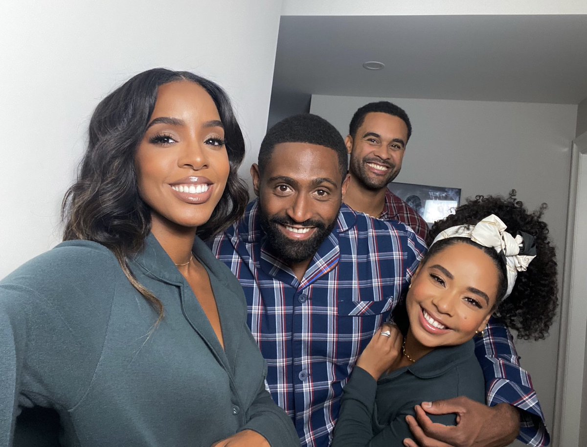 It's the most wonderful time of year with @Lifetimetv! 🎄Don't miss my new holiday movie #MerryLiddleChristmasBaby on November 27th! 🎁#itsawonderfullifetime