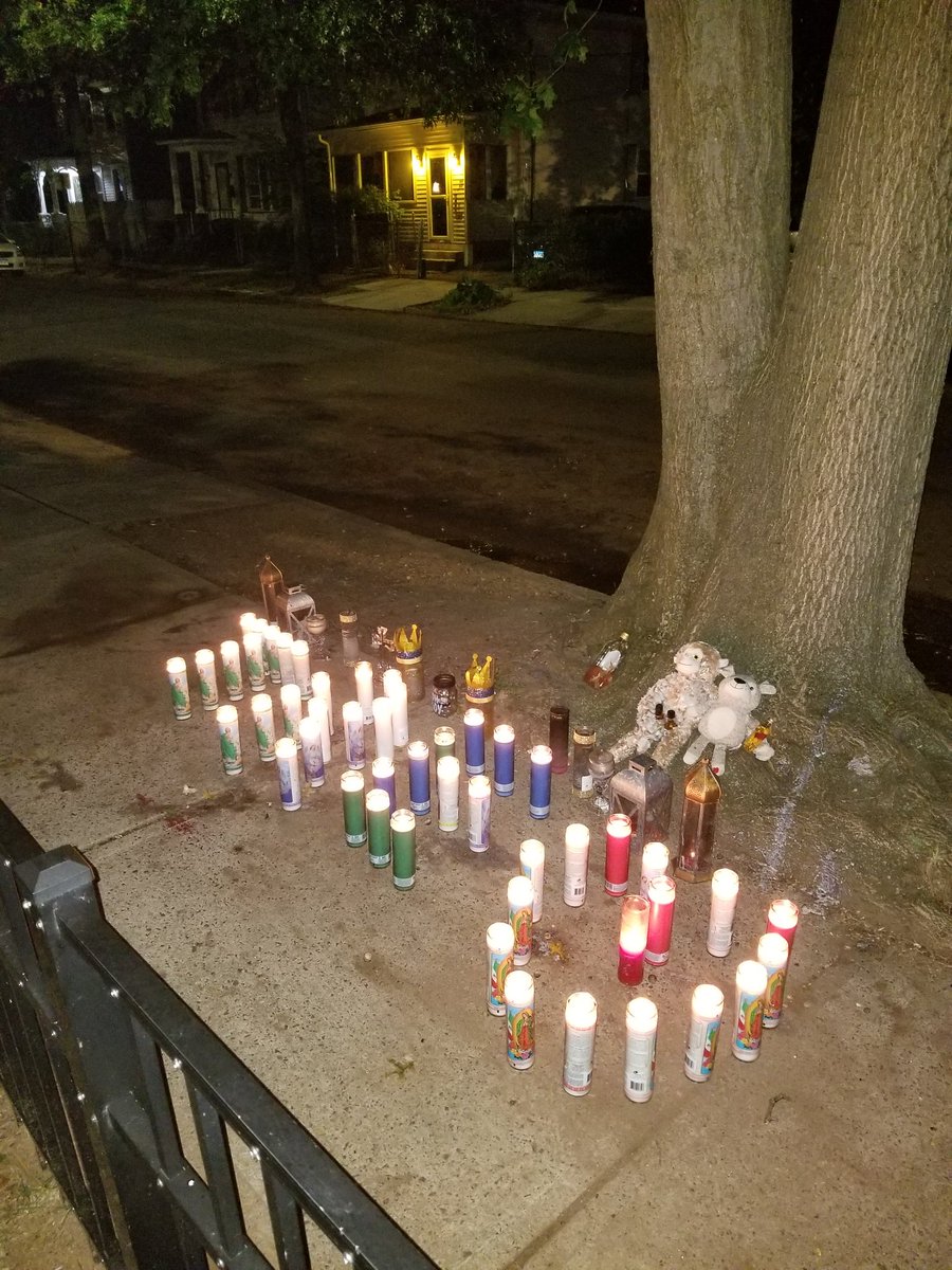 shawnn75's tweet image. We gonna keep them lit for as long as we can for you Tre ❤✌🏾🙂 #RIPTre