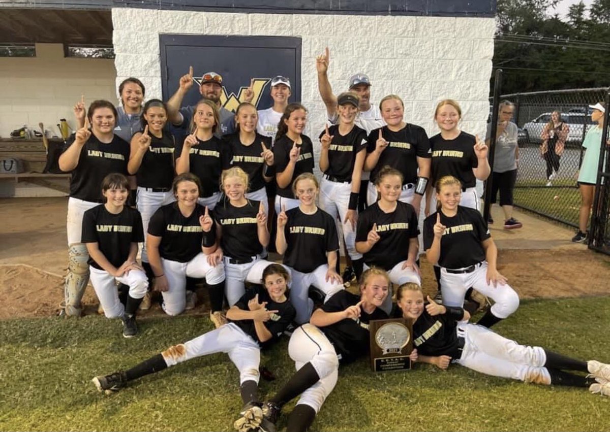 LFMS Softball tweet media